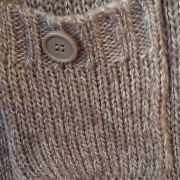 🌸NWT Pink Rose Taupe Sweater Dress with Pockets & Button Detail - Picture 4 of 6